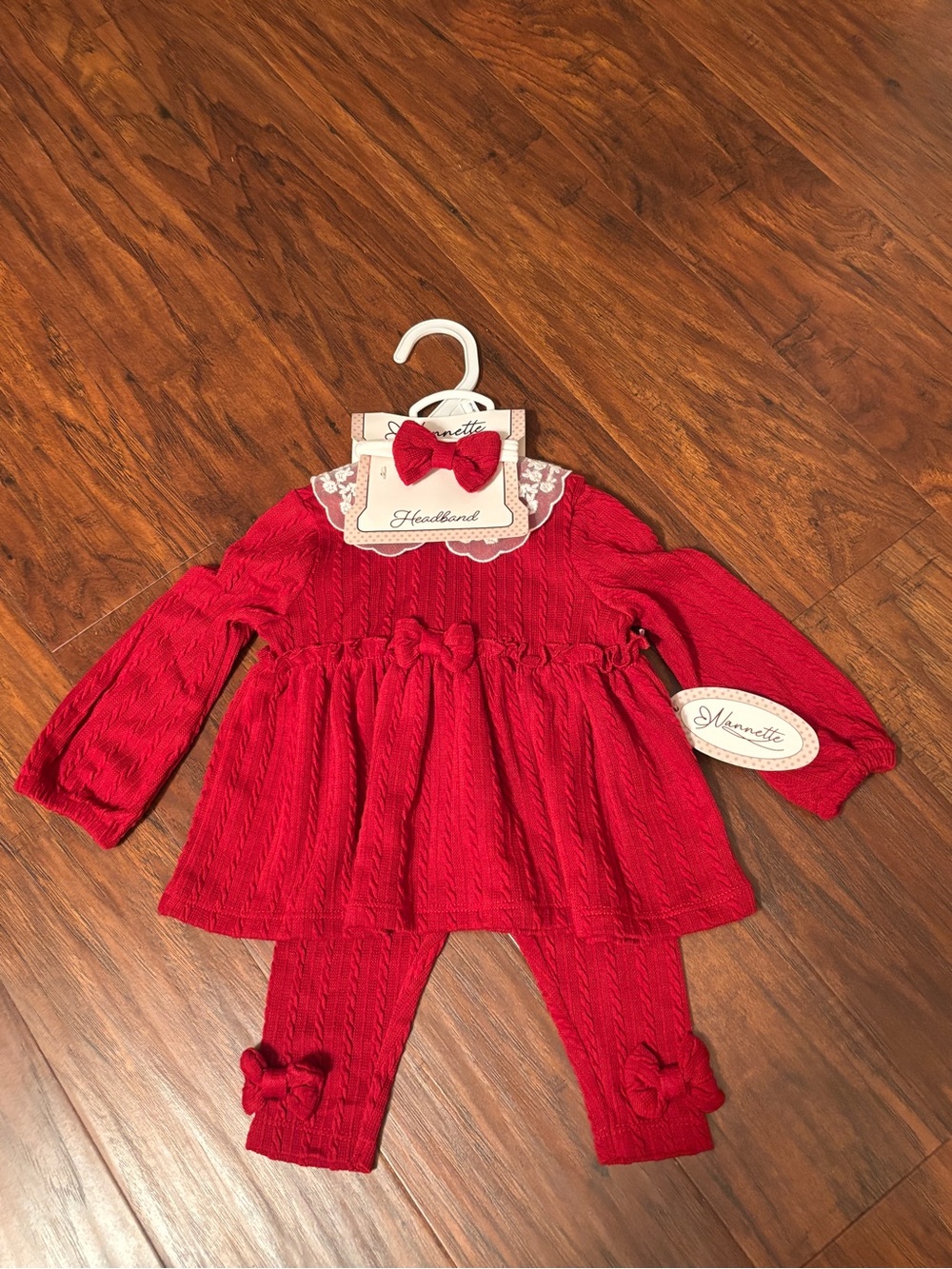 Baby girl outfit in a beautiful rich red! 3 piece matching set ❤️